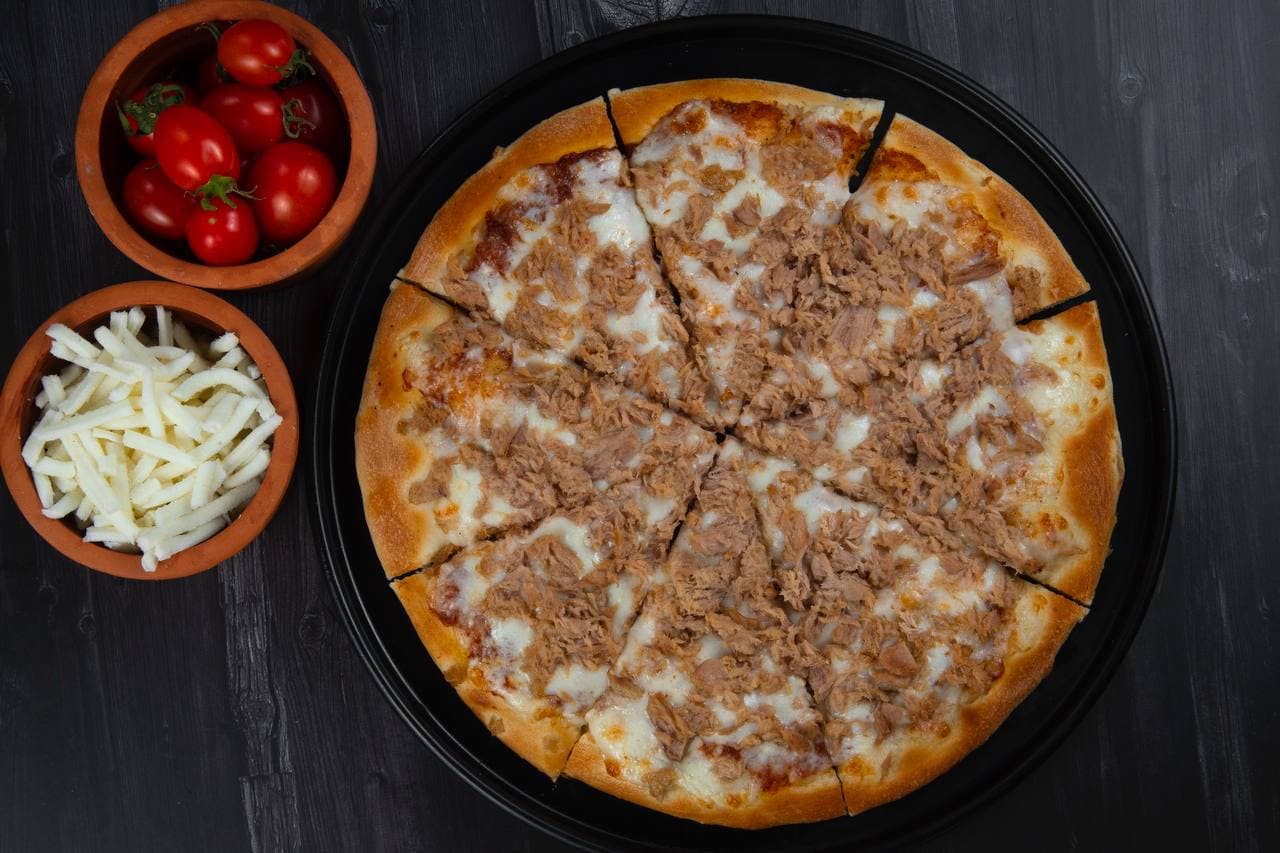 Tuna Pizza